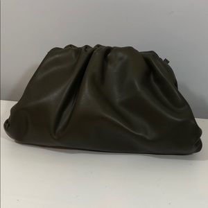 Cloud clutch in olive